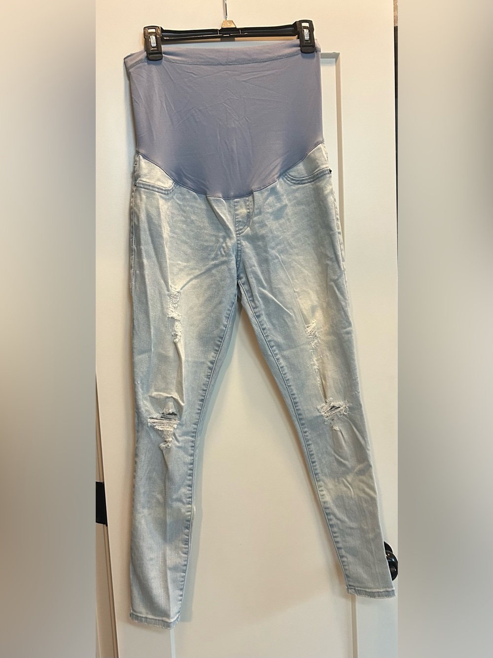 Liz Lange Light Blue Distressed Maternity Jeggings with Lavender Panel